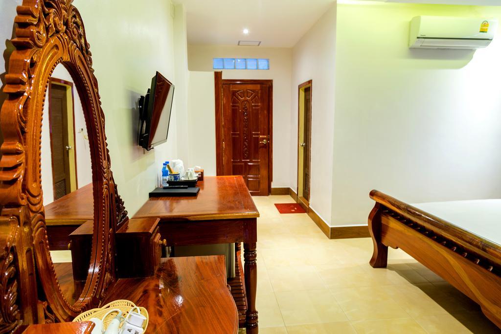 Ly Heng Chhay Hotel Paôy Pêt Zewnętrze zdjęcie
